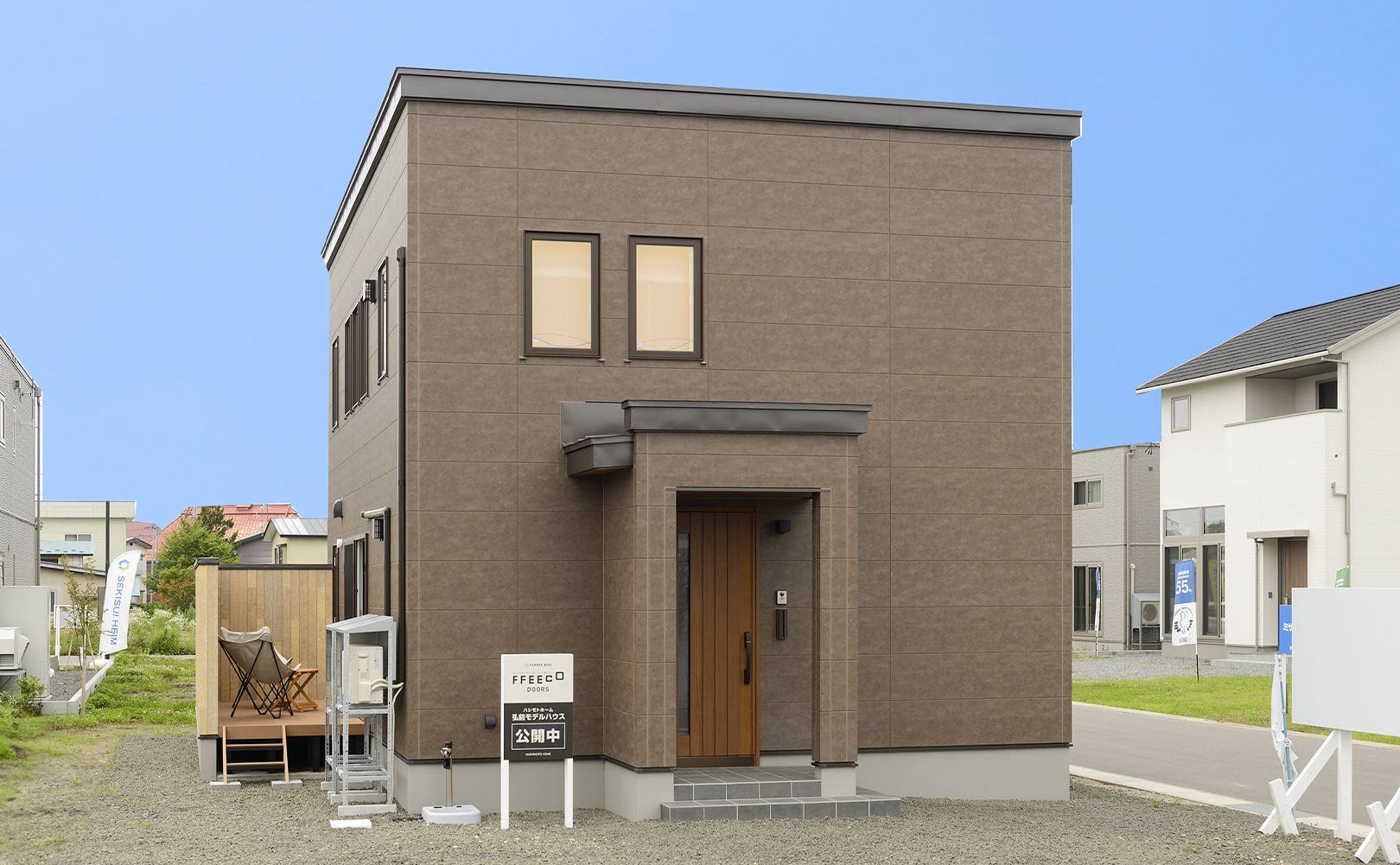 ハシモトホーム　FFEECO DOORS　弘前市大字小比内会場