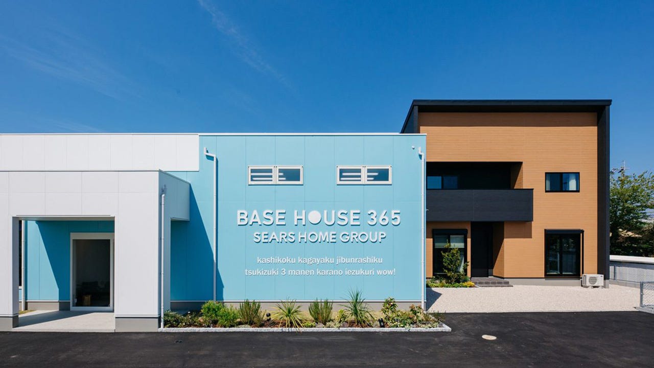 BASE HOUSE365 久留米モデルハウス (日々の食事を通じて、家族の健康も守っていく場所だから、キッチンは使い勝手と衛生面に配慮。収納力とお手入れのしやすさにこだわった充実仕様です。)