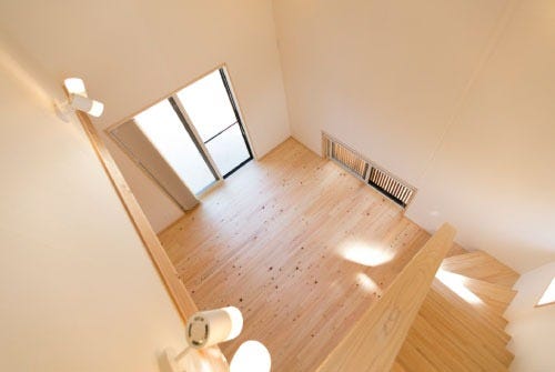 呼吸する壁「漆喰」を外壁、内壁、天井に。