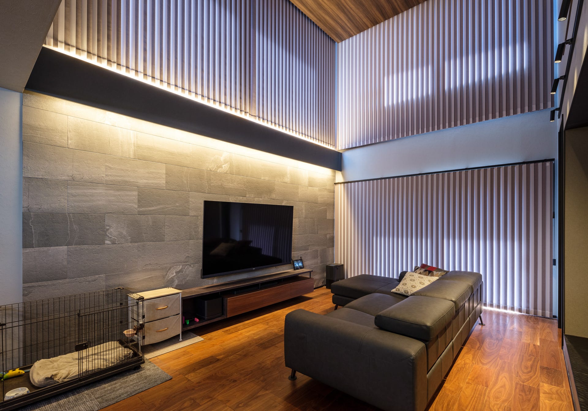 重なりを愉しむガレージハウス