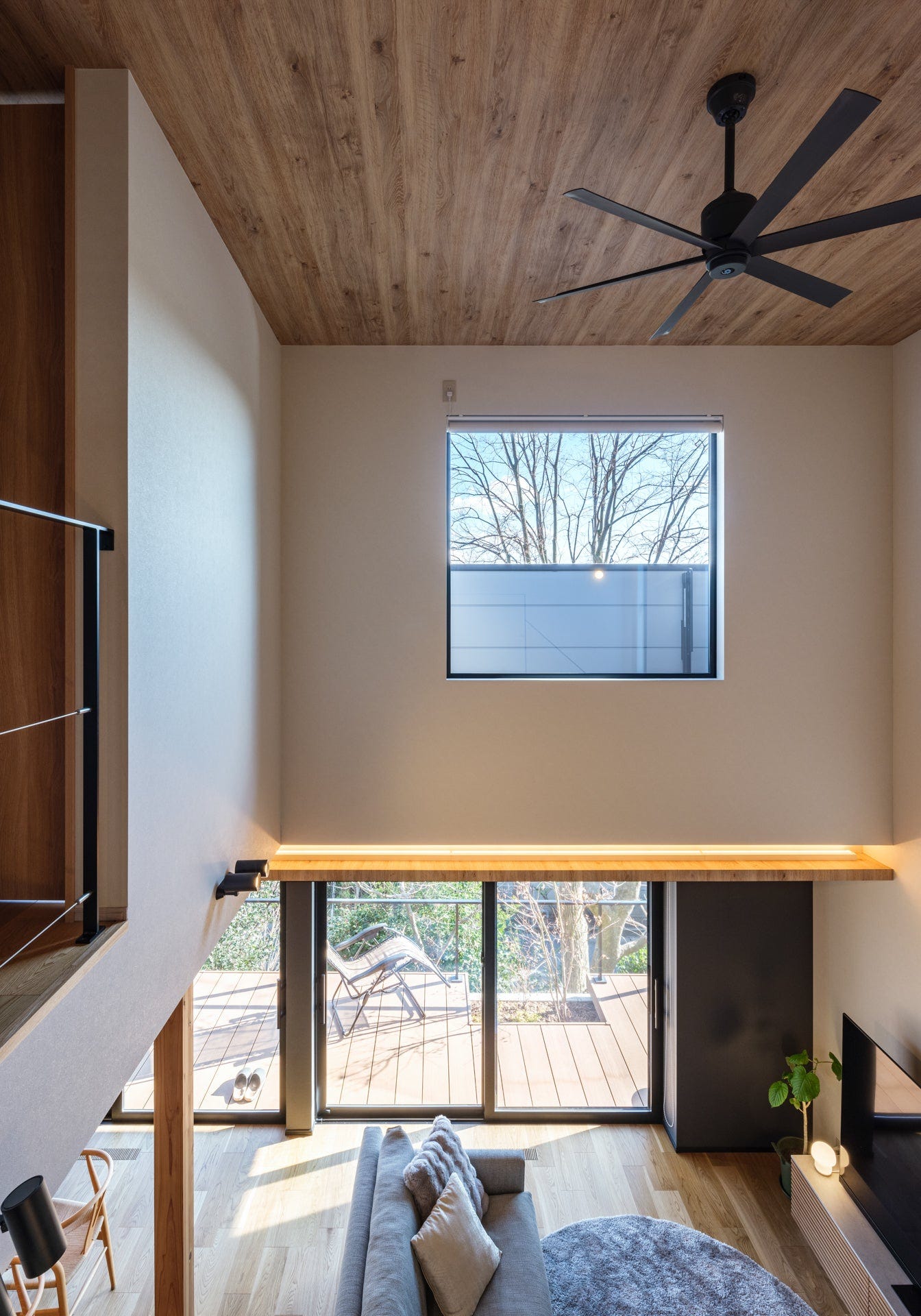 Point.02 吹き抜けのあるリビング