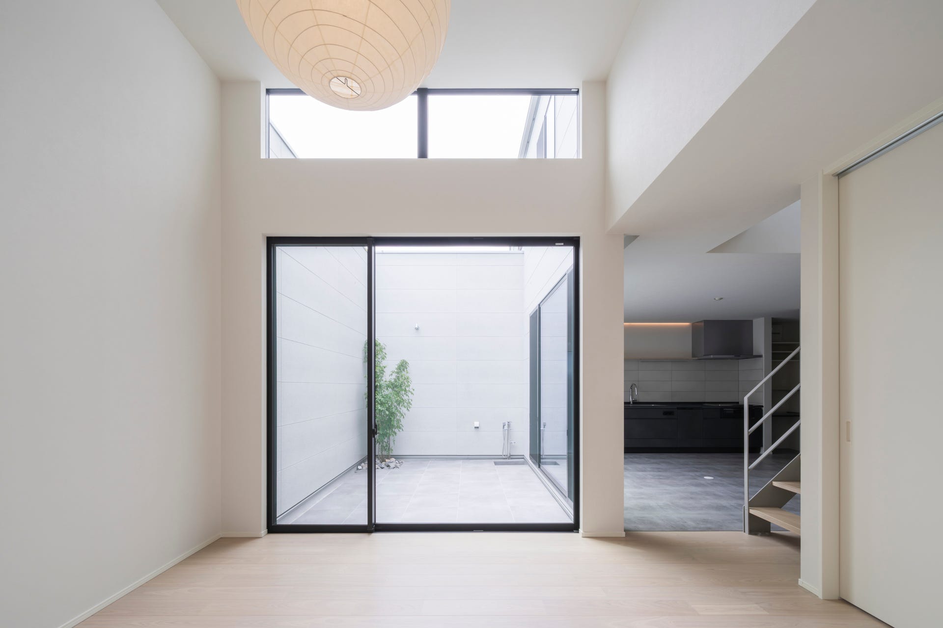 Point.03 高天井のリビング