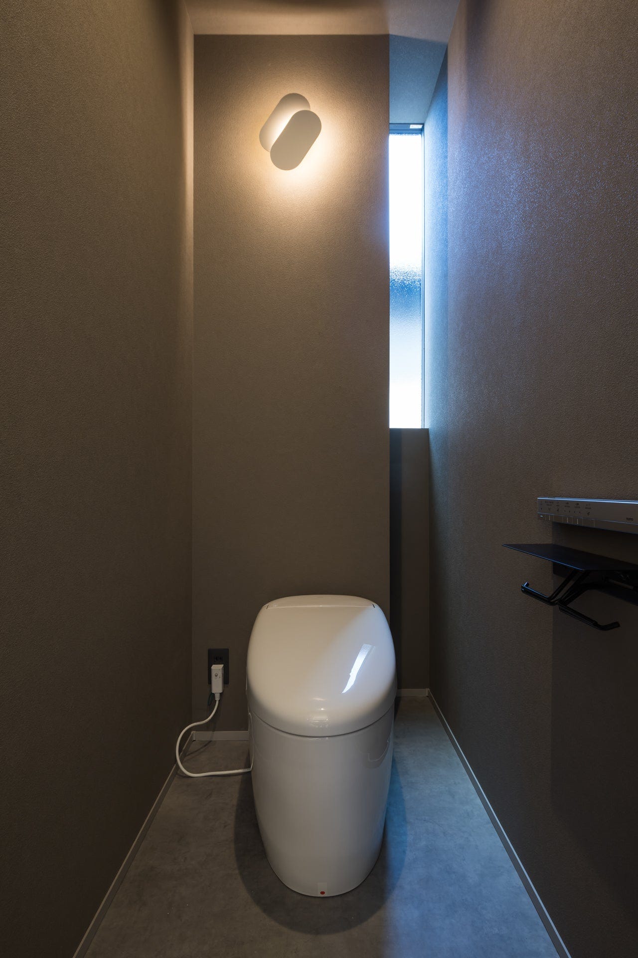 Point.05 隠し棚のあるトイレ