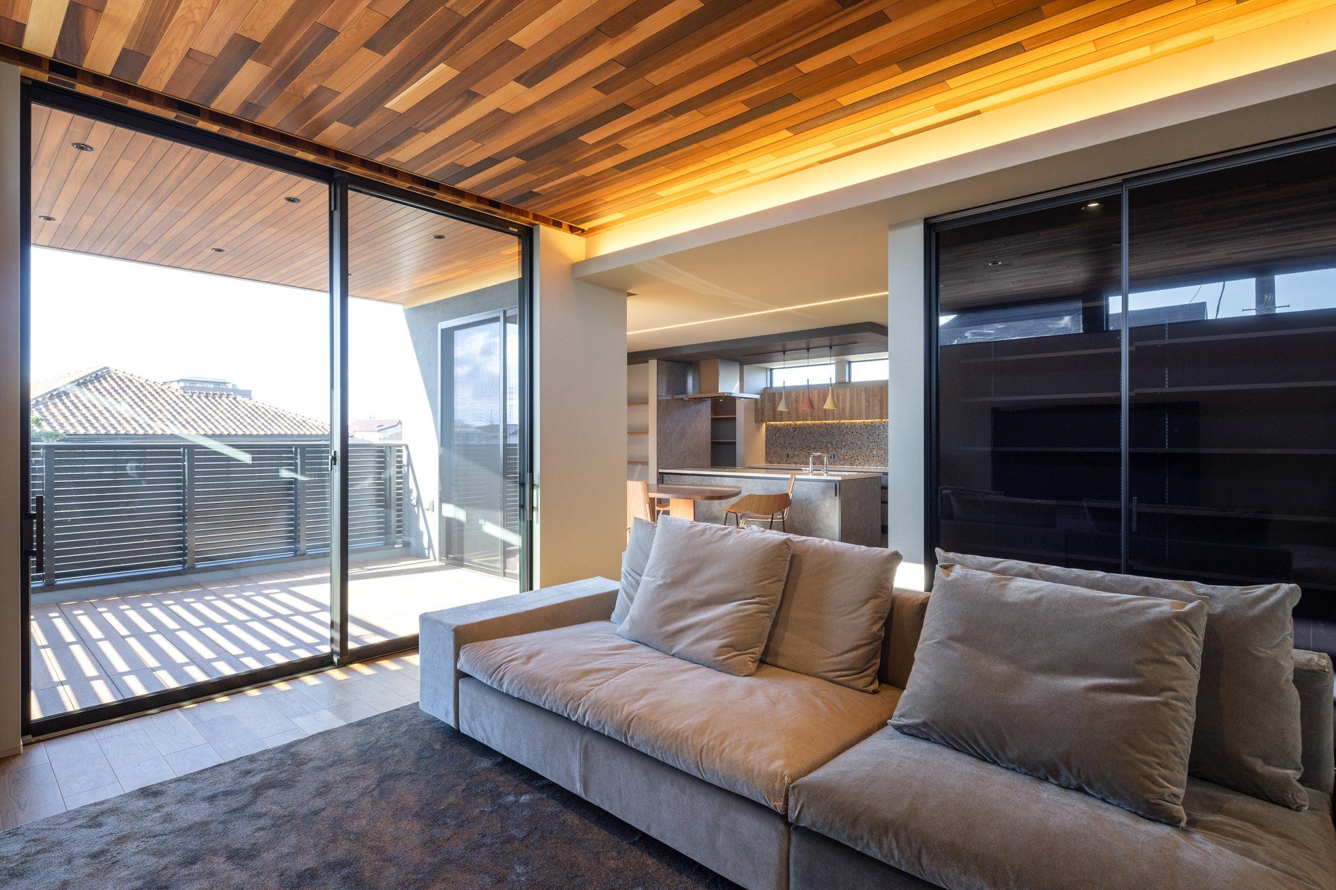 Point.05　抜け感のある開放的なリビング・バルコニー